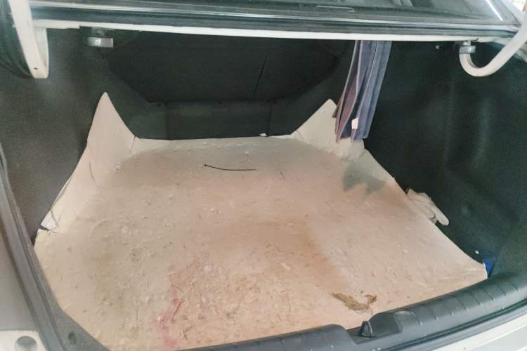 Used Honda Crider 2015 1.8L automatic comfort version Trunk