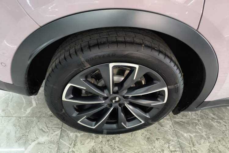 Used ONVO L60 2024 60 kWh Rear-Drive Version Exterior 5