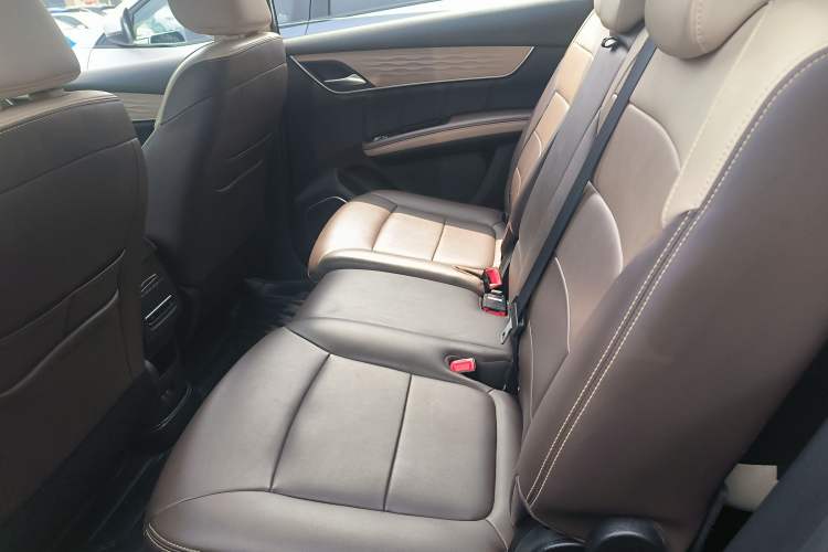 Used BYD Song MAX New Energy 2022 DM-i 105KM Flagship Model
