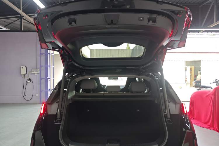 Used Zeekr X 2025 5-Seater Rear-Drive Version Trunk