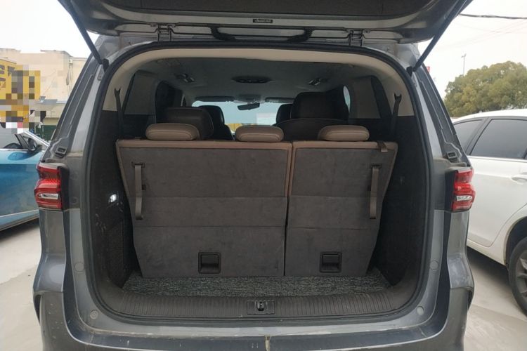 Used Roewe iMAX8 New Energy 2022 First-Class Diamond Edition Trunk