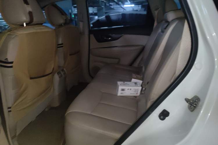 Used Nissan X-Trail 2014 2.5L CVT Luxury Edition 4WD