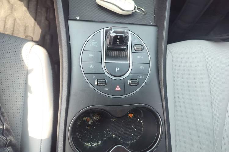 Used BYD Seal 05 DM-i 2025 DM-i Smart Drive 55KM Luxury Model Gear Lever