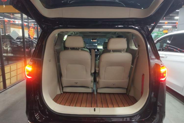 Used Buick GL8 2022 Avenir Aivia Six-Seat Deluxe Edition Trunk