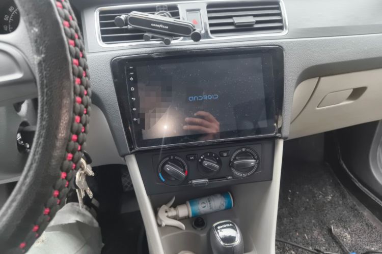 Used Skoda Rapid 2015 1.6L Automatic Smart Selection Model