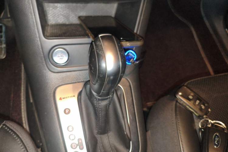 Used Volkswagen Tiguan 2015 1.8TSI Automatic All-Wheel-Drive Luxury Model
