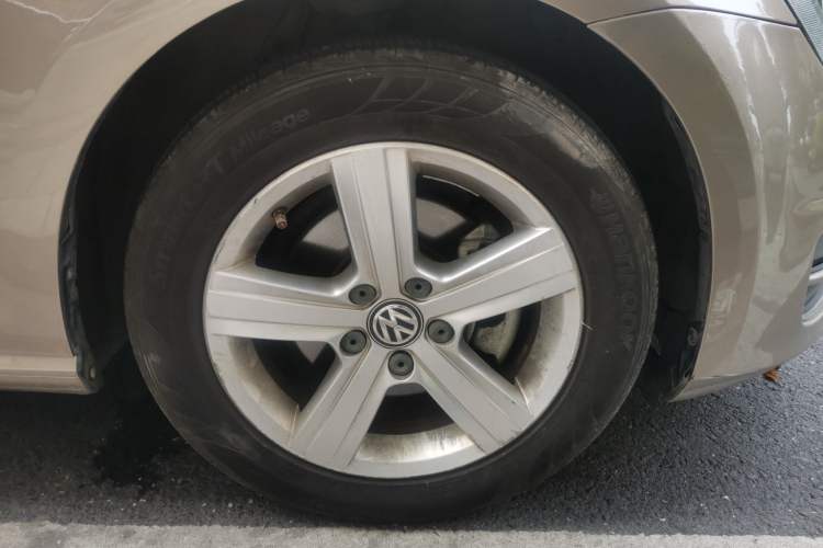 Used Volkswagen Golf 2014 1.4TSI Automatic Luxury Model
