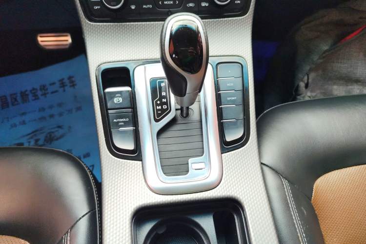 Used Geely Auto Emgrand GS 2016 Sport Edition 1.3T Automatic ZhenShang Model Gear Lever
