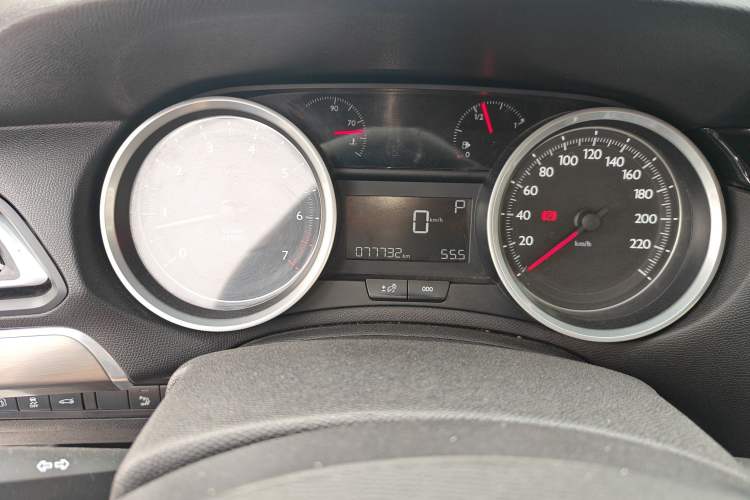 Used Peugeot 408 2015 1.2T Automatic Luxury Edition Instrument Cluster