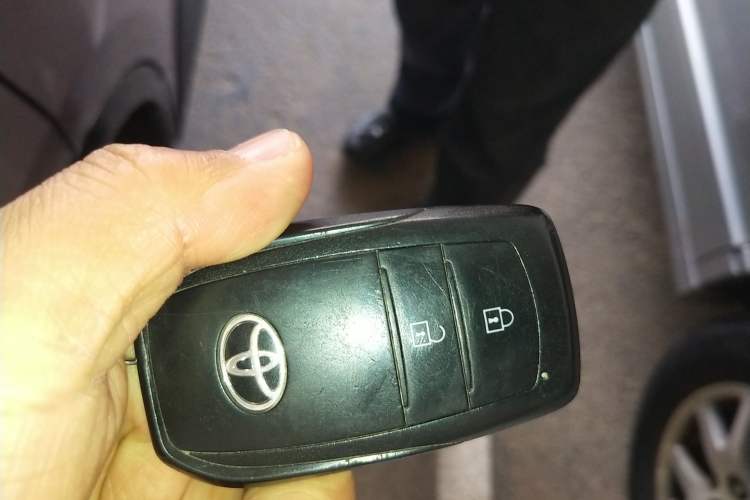 Used Toyota bZ3 2023 616 km Long-Range Premium Vehicle Key