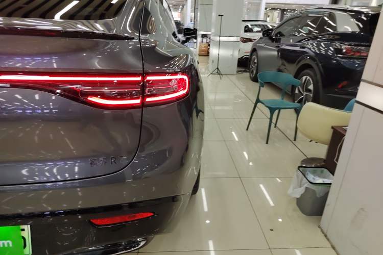 Used Hima Luxeed R7 2024 All-Electric 802 km Max Right Rear Taillight