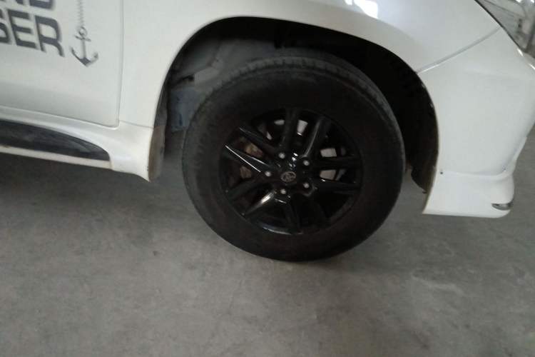 Used Toyota Land Cruiser 
