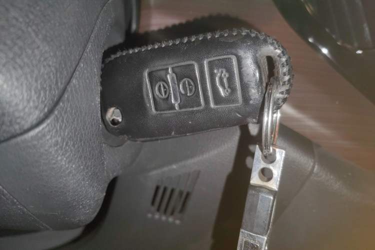 Used FAW Senya R7 2016 1.6L Manual Luxury Model
