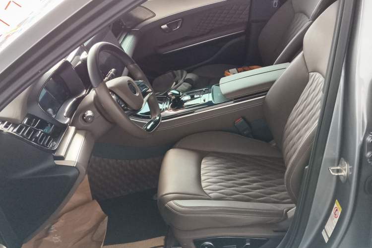 Used BYD Han 2023 EV Champion Edition 605KM Front-Drive Premium Model
