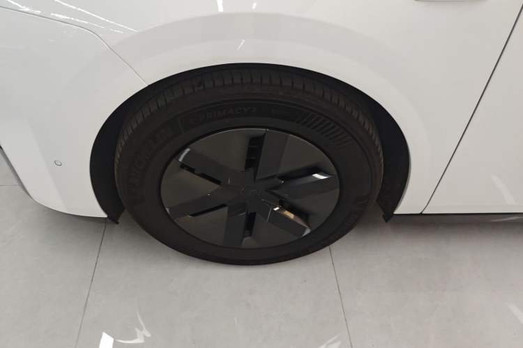 Used Li Auto MEGA 2025 Home Family Special Edition