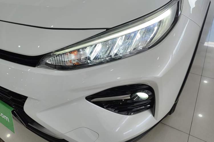 Used Toyota Wildlander 2020 Dual-Engine 2.5L E-CVT Two-Wheel Drive Luxury Edition
