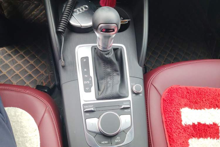 Used Audi A3 2020 Limousine 35 TFSI Ambition China VI Gear Lever
