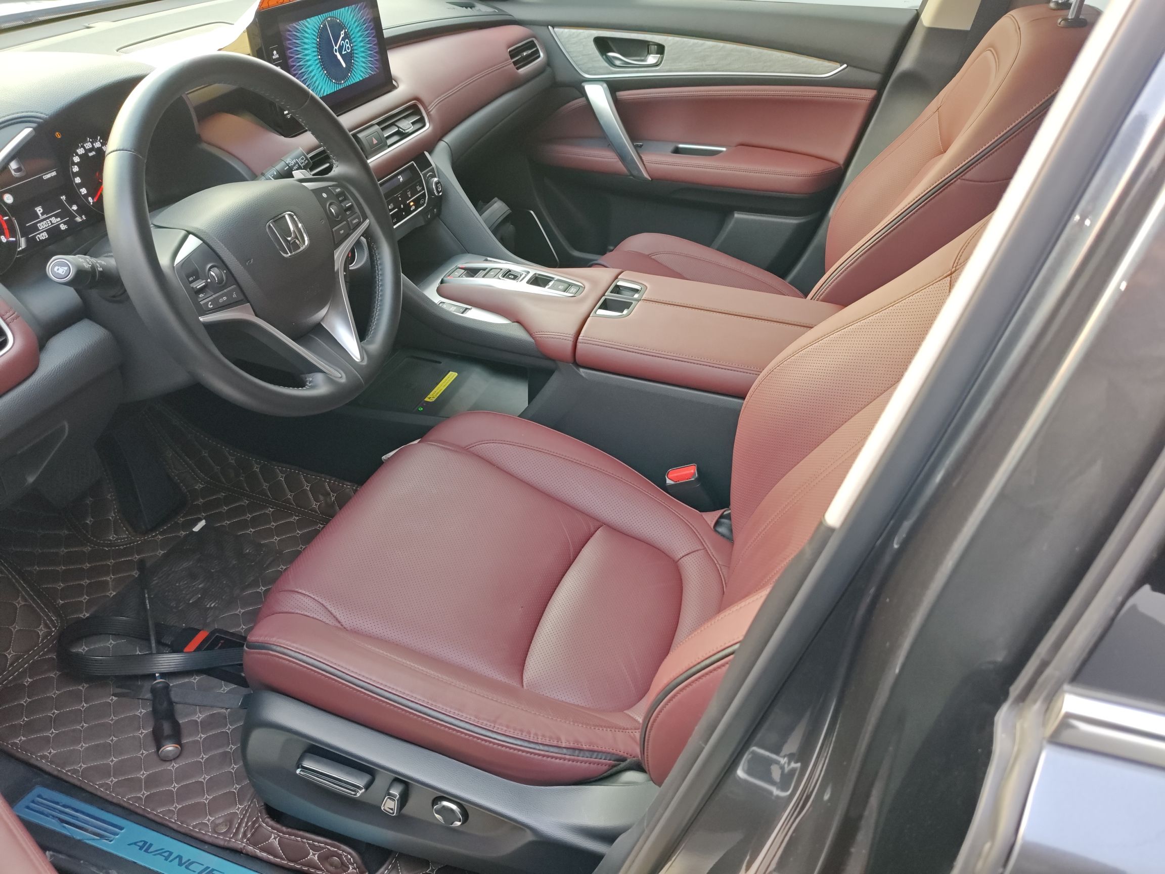 Переднее сиденье в автомобиле