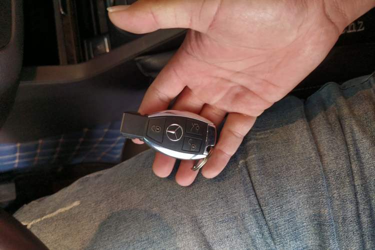 Used Mercedes-Benz GLE 2018 GLE 400 4MATIC Exclusive Edition Vehicle Key