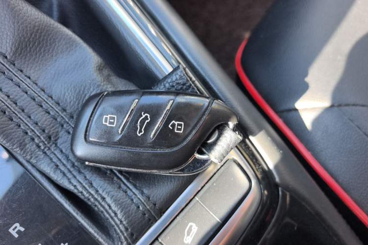 Used Roewe RX3 2018 18T Automatic Internet Smart Edition