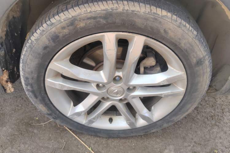 Used CHANGAN CS35 2017 1.6L Automatic Luxury Model Right Front Wheel Hub