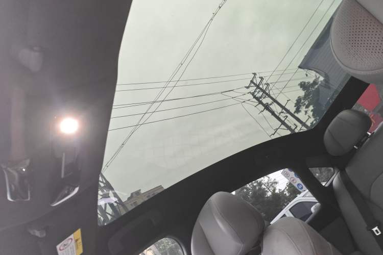 Used Nissan N7 2025 510 Max Headliner