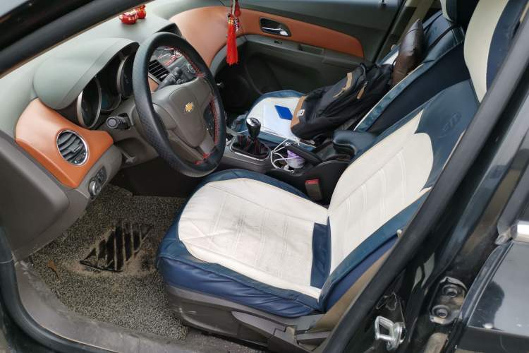 Used Chevrolet Cruze 2015 1.5L Classic SE MT
