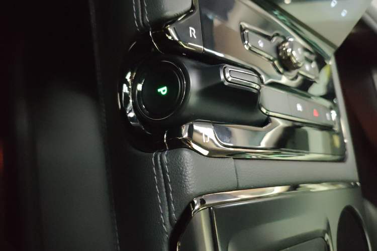 Used Nio ES8 2020 415 km Range 6-Seater Version