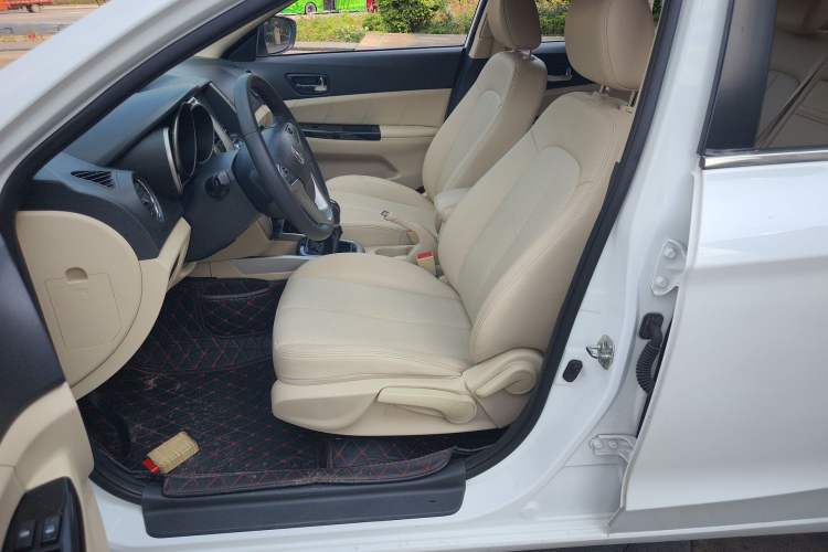 Used CHANGAN Eado 2015 1.6L Manual Luxury Model China V Standard Left Front Seat