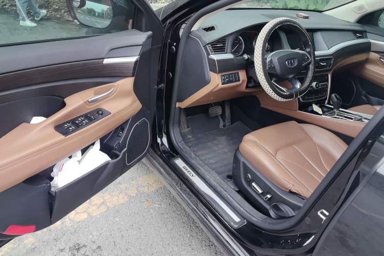 Used Geely Auto Emgrand GT 2017 1.8T Luxury Model Driver Seat