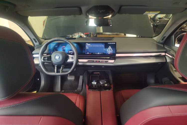 Used BMW i5 2025 eDrive 40L M Sport Package

