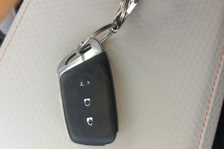 Used Baojun RC-6 2019 1.5T CVT 24-Hour Online Luxury Edition
