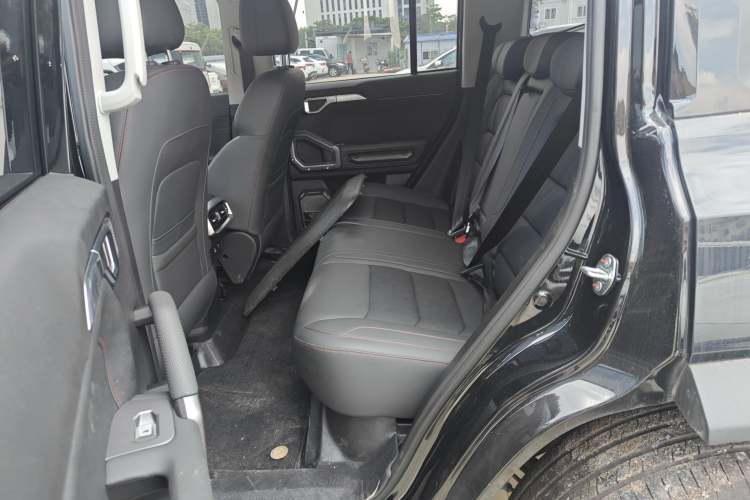 Used JETOUR Traveler 2023 2.0T All-Wheel-Drive CrossPRO Left Rear Seat