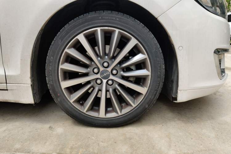 Used Lincoln MKZ 2019 2.0T Luxury Edition China VI Standard Right Front Wheel Hub