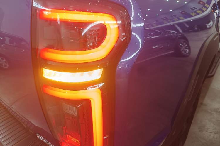 Used Great Wall Poer 2020 2.0T Off-Road Edition Automatic Diesel 4x4 High-End Version GW4D20M
