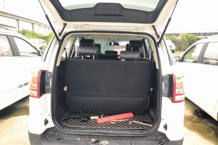 Used HYOSOW S3 2015 1.5L Luxury Model China V Standard Trunk