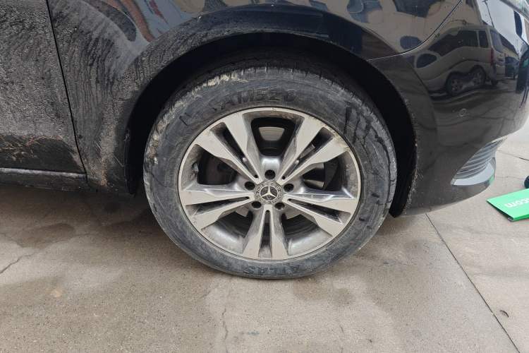 Used Mercedes-Benz V-Class 2018 V 260 Avantgarde Edition China VI
