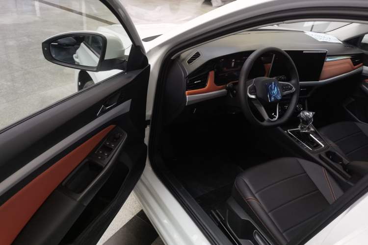 Used Volkswagen Bora 2026 200TSI DSG Yuexing Navigation Edition Driver Seat