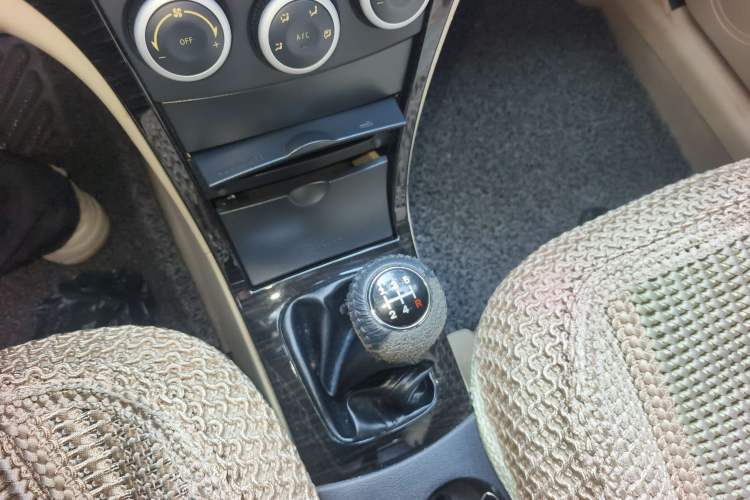 Used Haima Fumei 2014 Sedan 1.6L Manual Luxury Edition Gear Lever