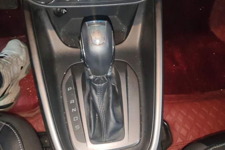 Used Ford Escort 2015 1.5L Automatic Fashion Model
