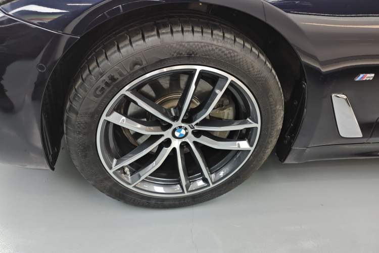 Used BMW 5 Series 2022 Restyled 525Li M Sport Package
