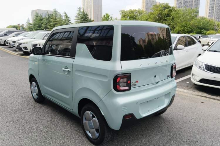 Used Geely Galaxy Panda 2023 Panda Mini 200km Endurance Bear
