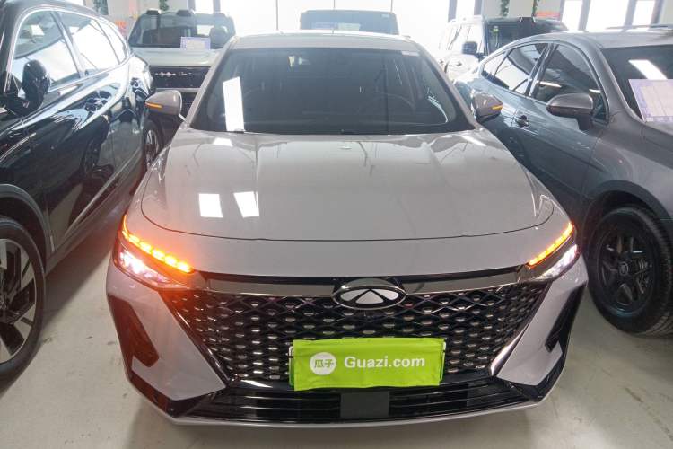 Used Chery Fengyun A8 2025 Model 70km Basic Version