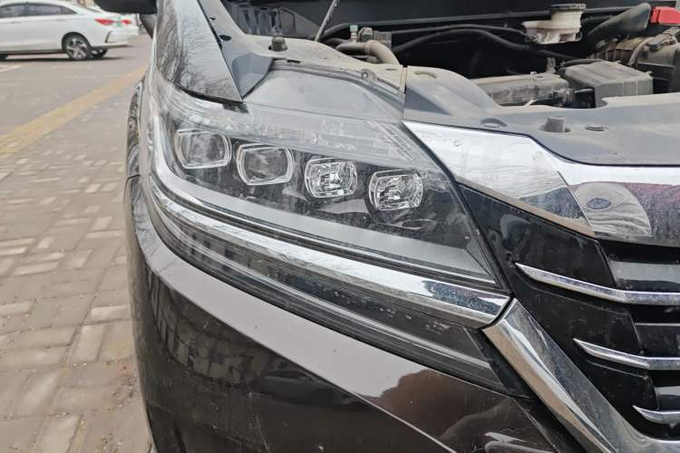 Used Honda Elysion 2016 2.4L Luxury Edition
