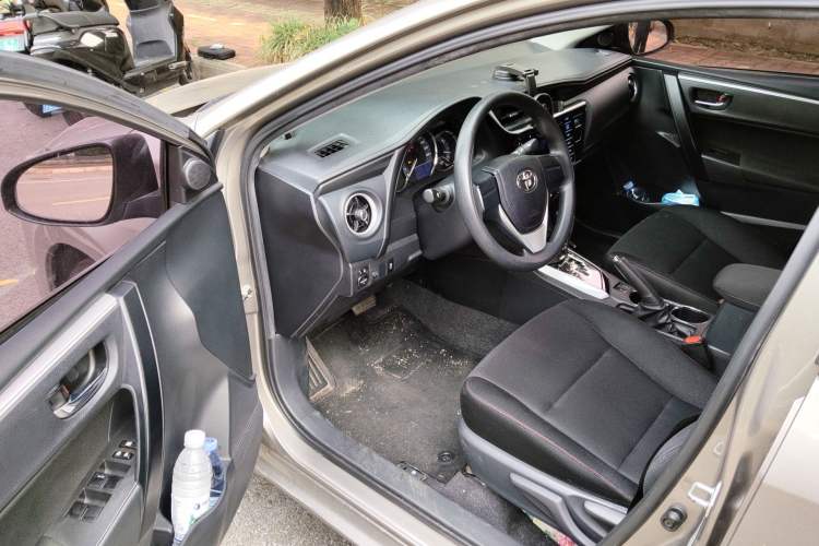 Used Toyota Corolla 2018 1.2T S-CVT GL Smart Enjoyment Version Driver Seat