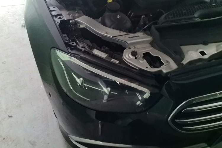 Used Mercedes-Benz E-Class 2021 E 260 L
