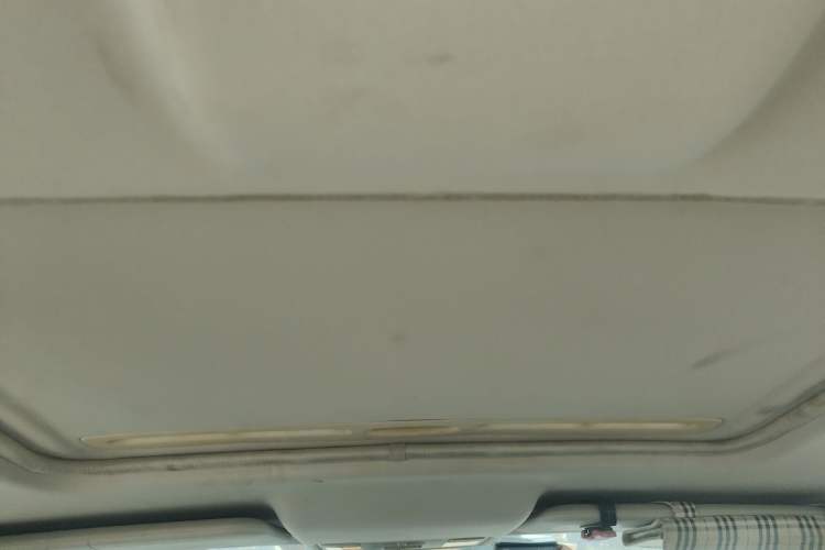 Used Mazda 5 2011 2.0L Automatic Comfort Edition Headliner