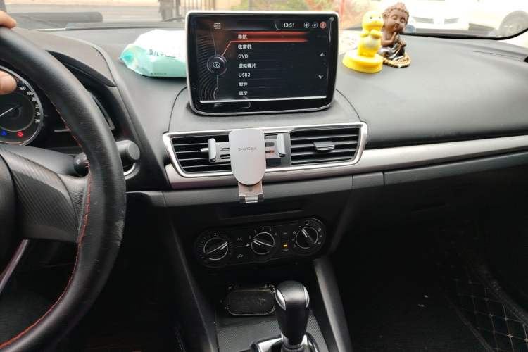 Used Mazda 3 Axela 2016 Sedan 1.5L Automatic Comfort Model Audio And AC Panel