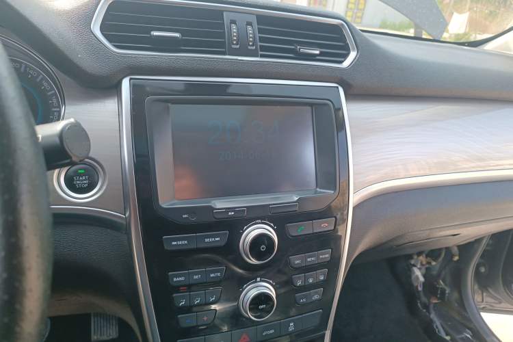 Used Haval H2 2018 Red-Label 1.5T Dual-Clutch Two-Wheel-Drive Elite Model