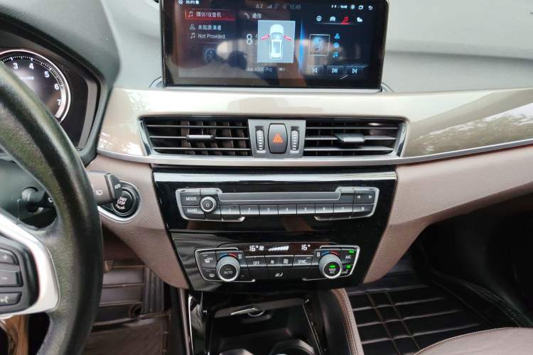 Used BMW X1 2019 sDrive18Li Premium Edition Audio And AC Panel